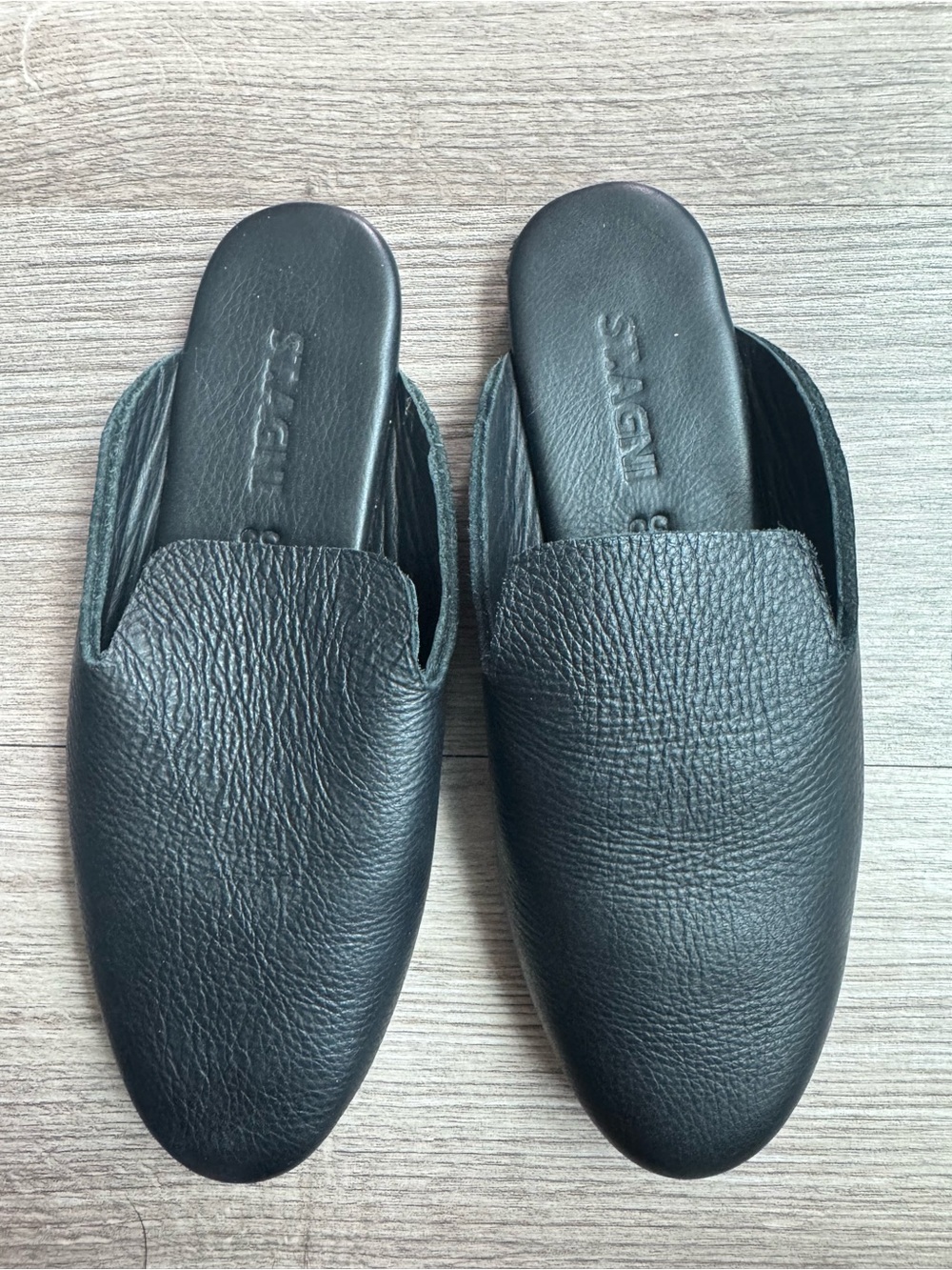 ST. AGNI Minimalist Leather Slide Mules